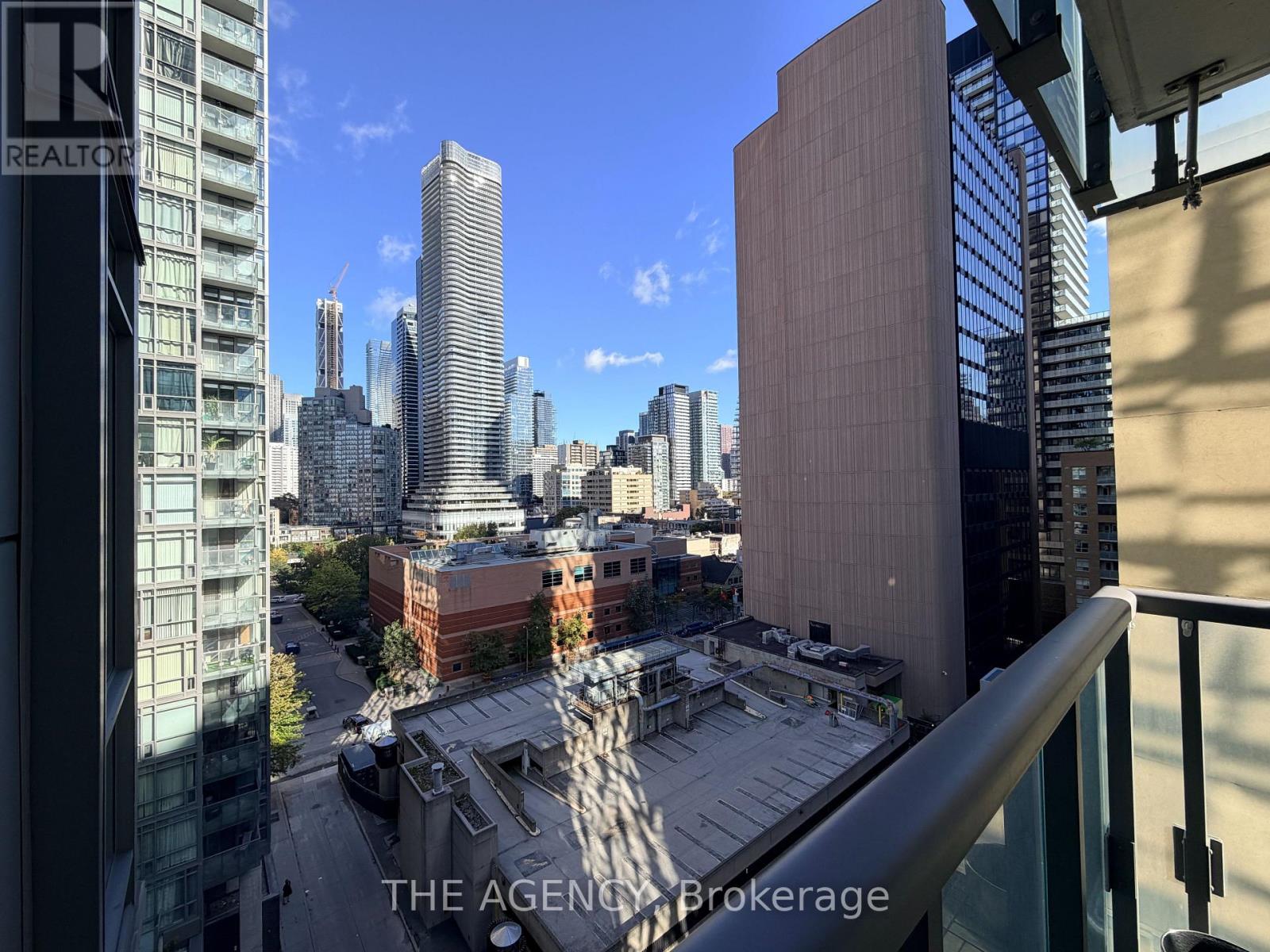 1008 - 38 Grenville Street Property Photo 2
