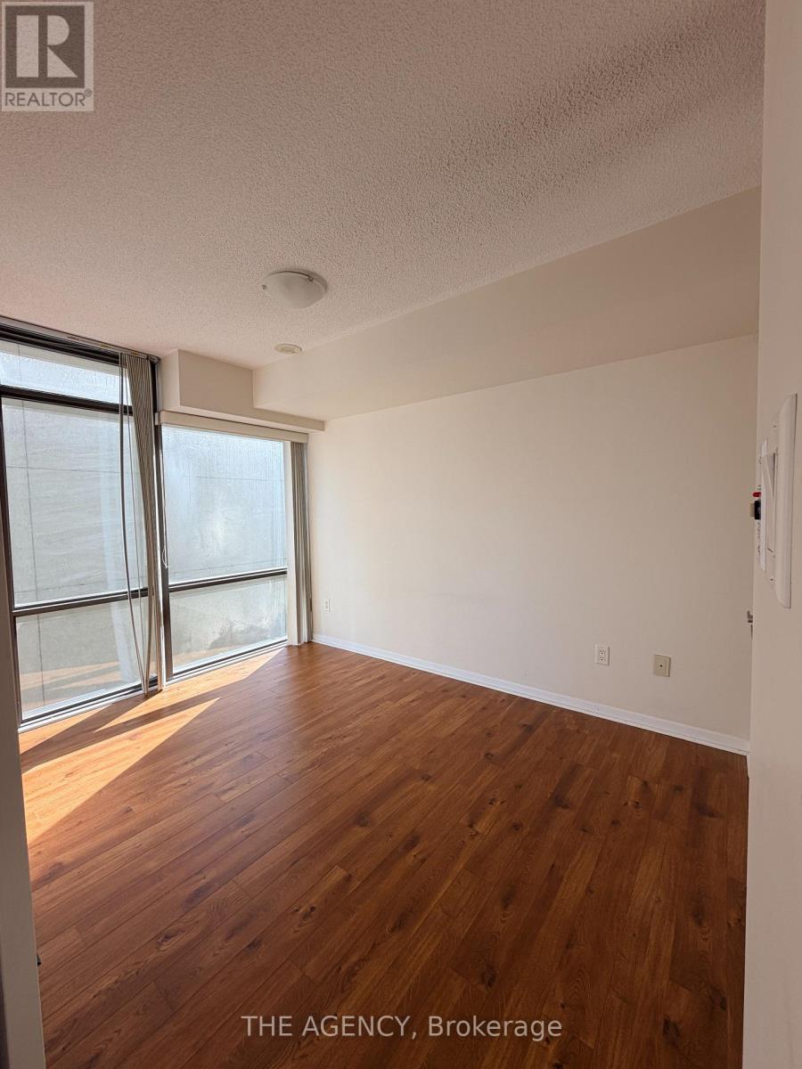 1008 - 38 Grenville Street Property Photo 14
