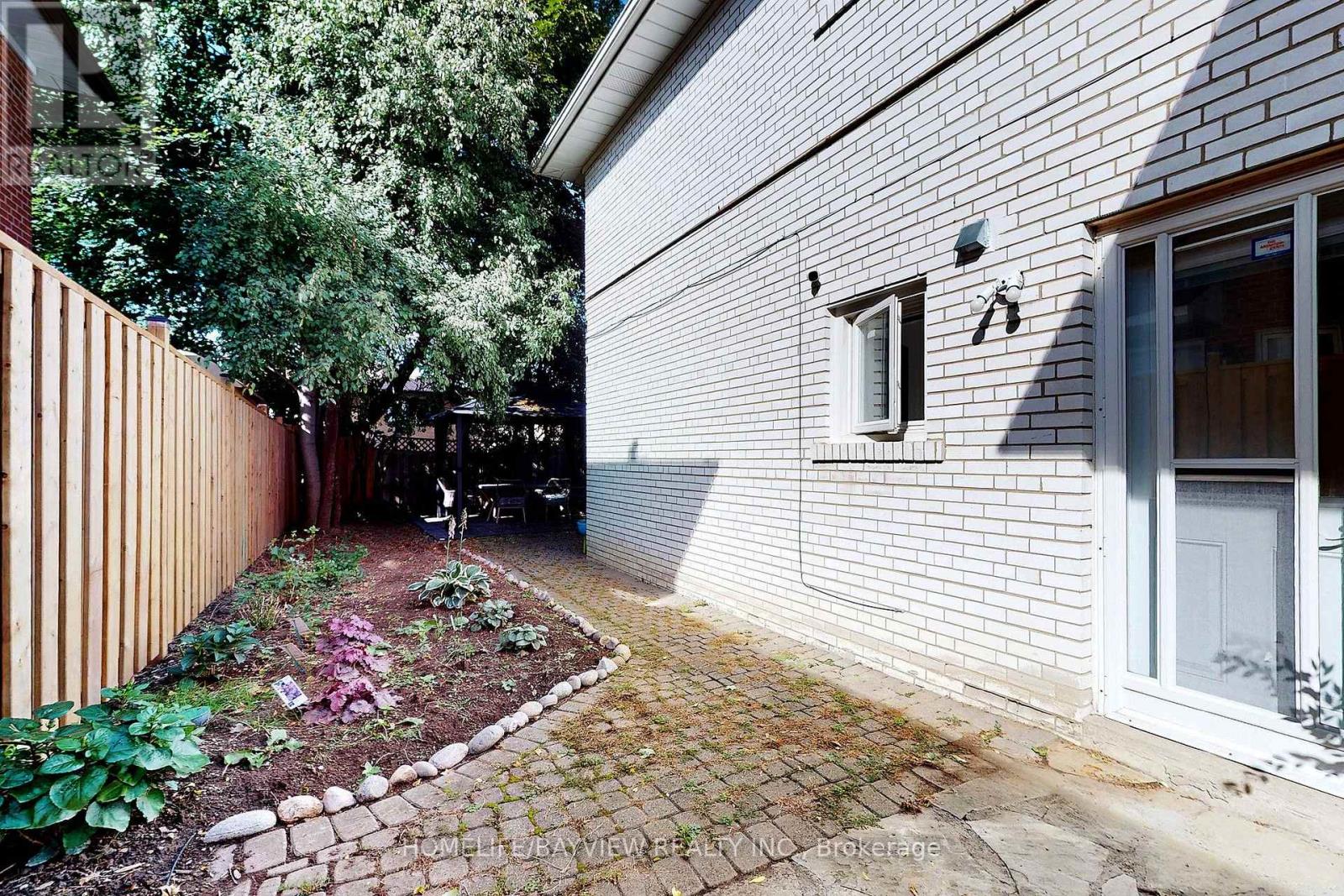 39 Shenstone(basement) Road Property Photo 2