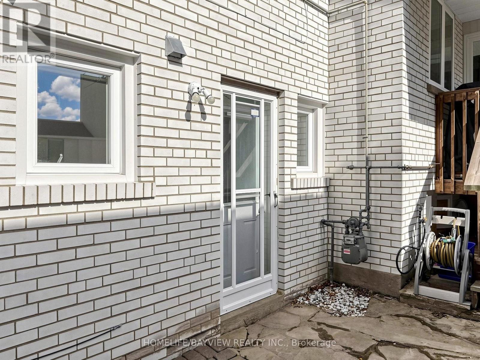 39 Shenstone(basement) Road Property Photo 3