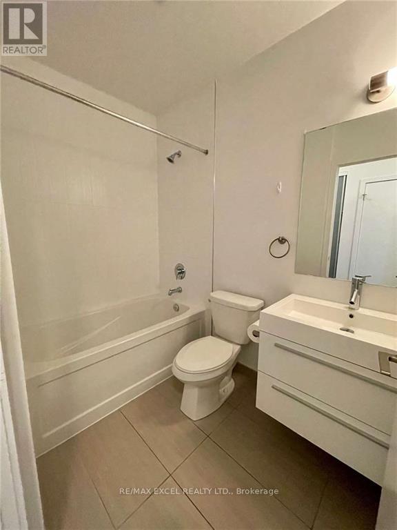 1001 - 297 College Street Property Photo 10