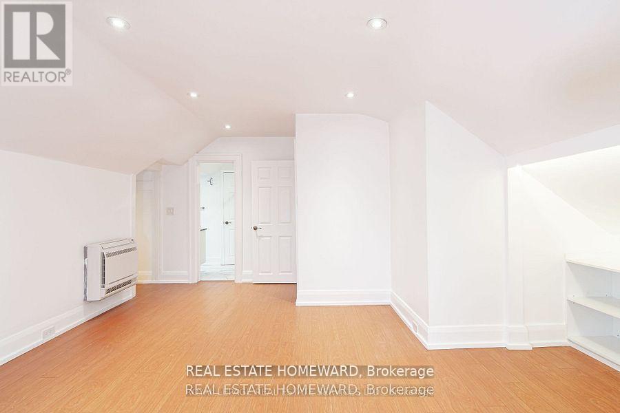 56 Oakwood Avenue Property Photo 29