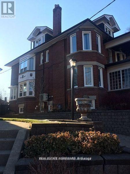 56 Oakwood Avenue Property Photo 33