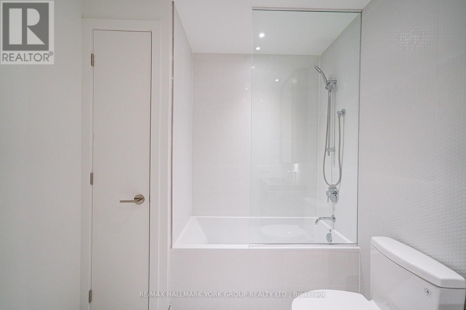 3609 - 11 Yorkville Avenue Property Photo 13