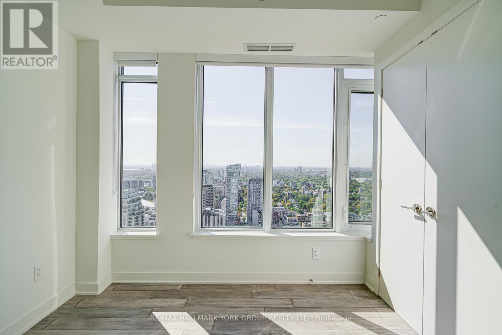 3609 - 11 Yorkville Avenue Property Photo 17