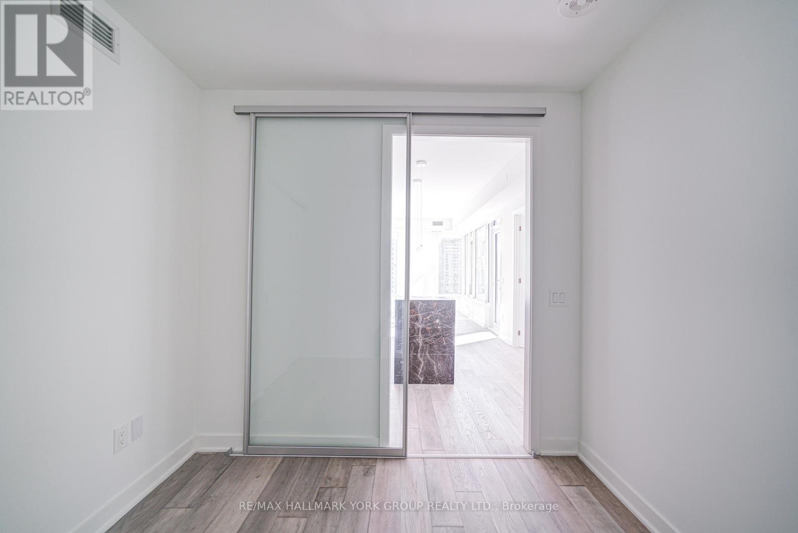 3609 - 11 Yorkville Avenue Property Photo 23