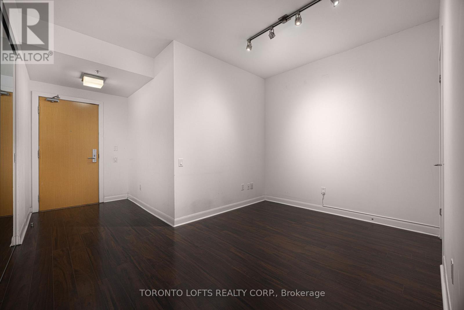 3302 - 375 King Street W Property Photo 12