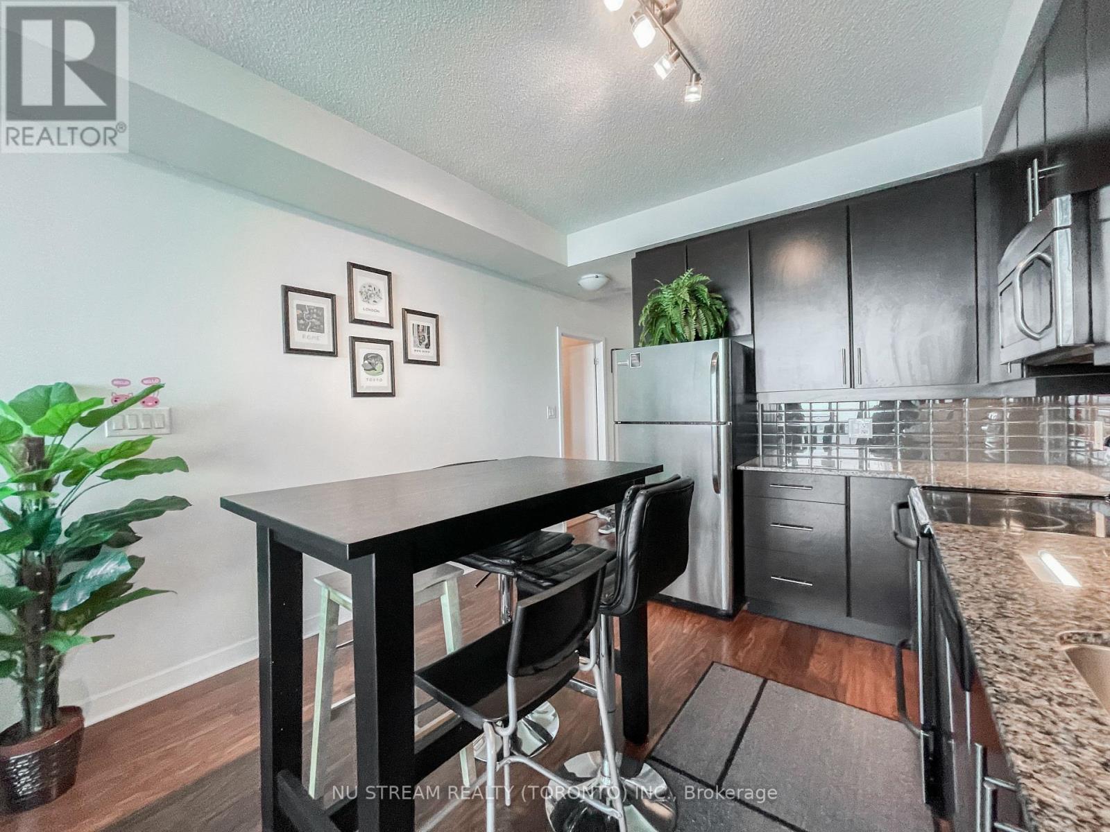 4509 - 33 Bay Street Property Photo 8