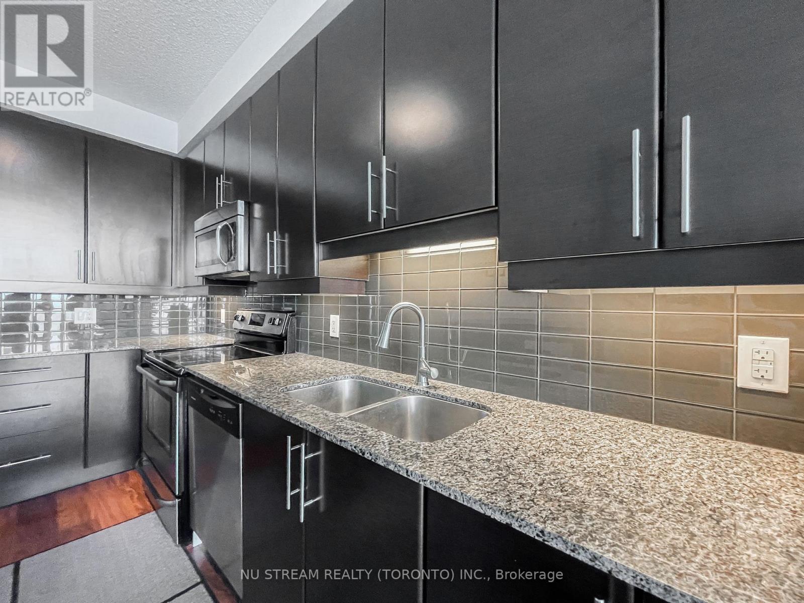 4509 - 33 Bay Street Property Photo 9