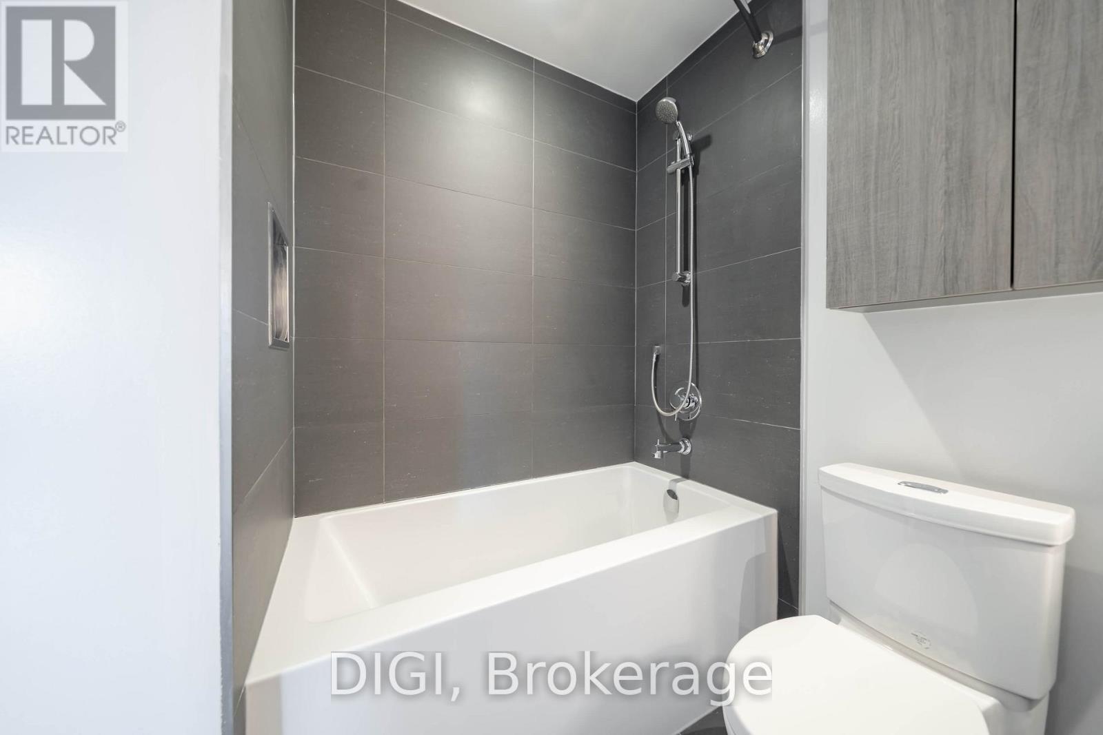 4507 - 25 Selby Street Property Photo 15