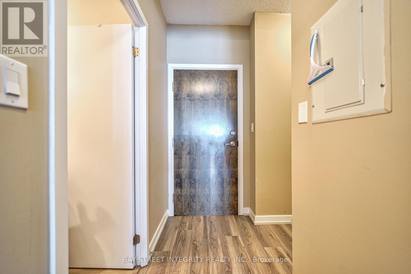 2609 - 33 Bay Street Property Photo 3