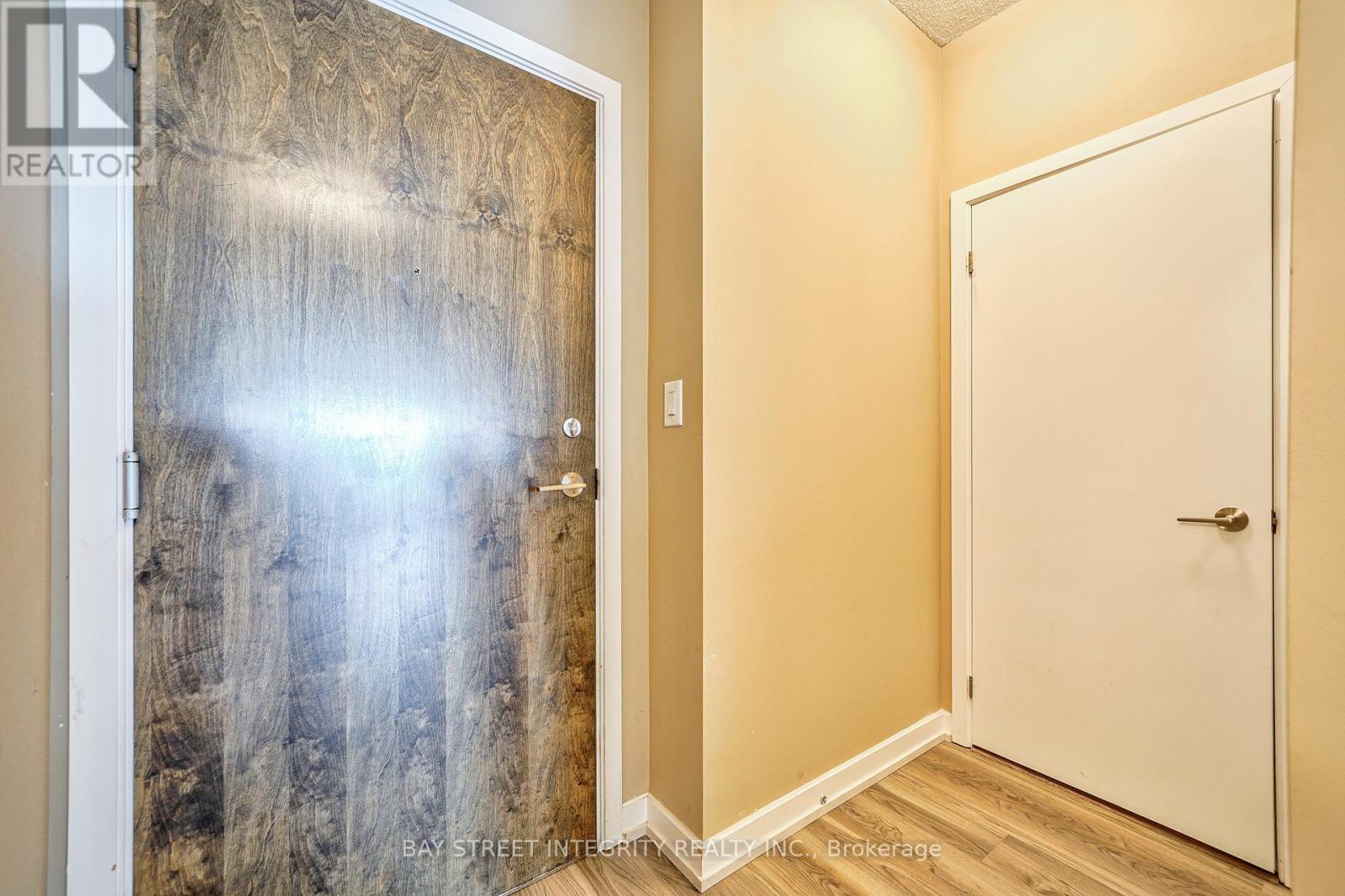 2609 - 33 Bay Street Property Photo 4