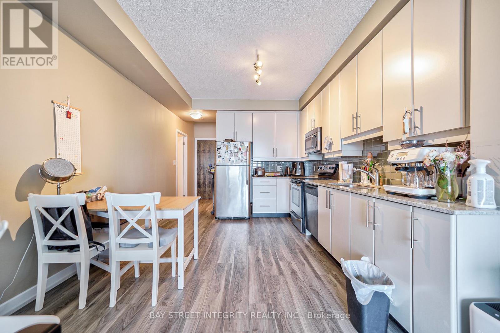 2609 - 33 Bay Street Property Photo 9