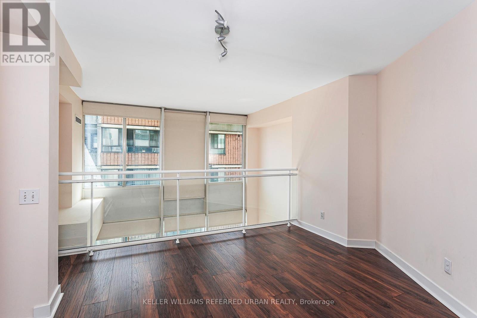 514 - 77 Lombard Street Property Photo 12