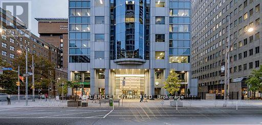 525 University Avenue Property Photo 1