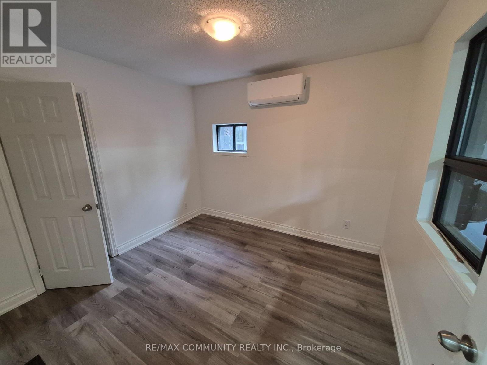 636 Vaughan Road Property Photo 12