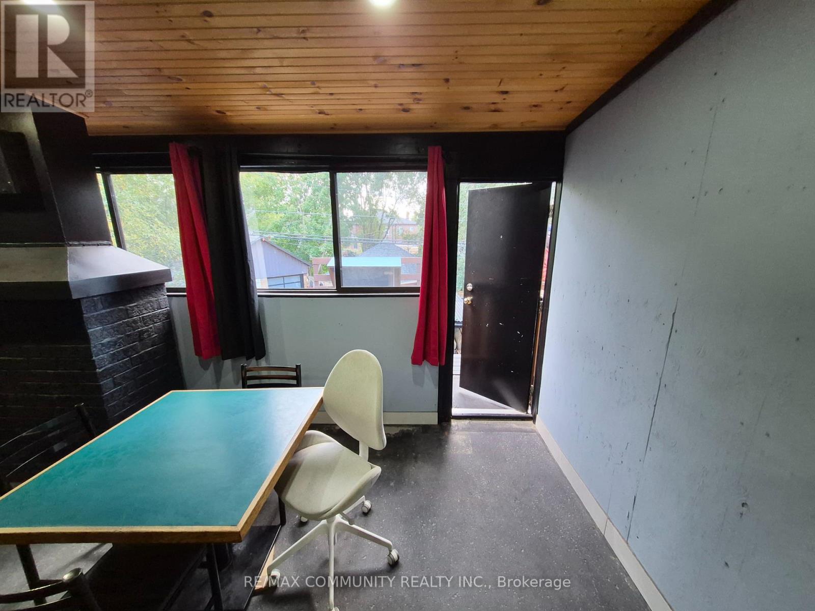 636 Vaughan Road Property Photo 15