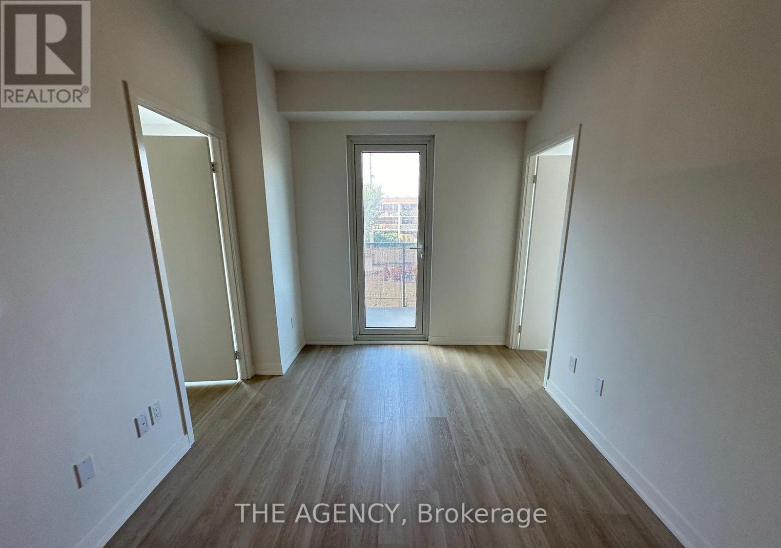 212 - 500 Wilson Avenue Property Photo 5