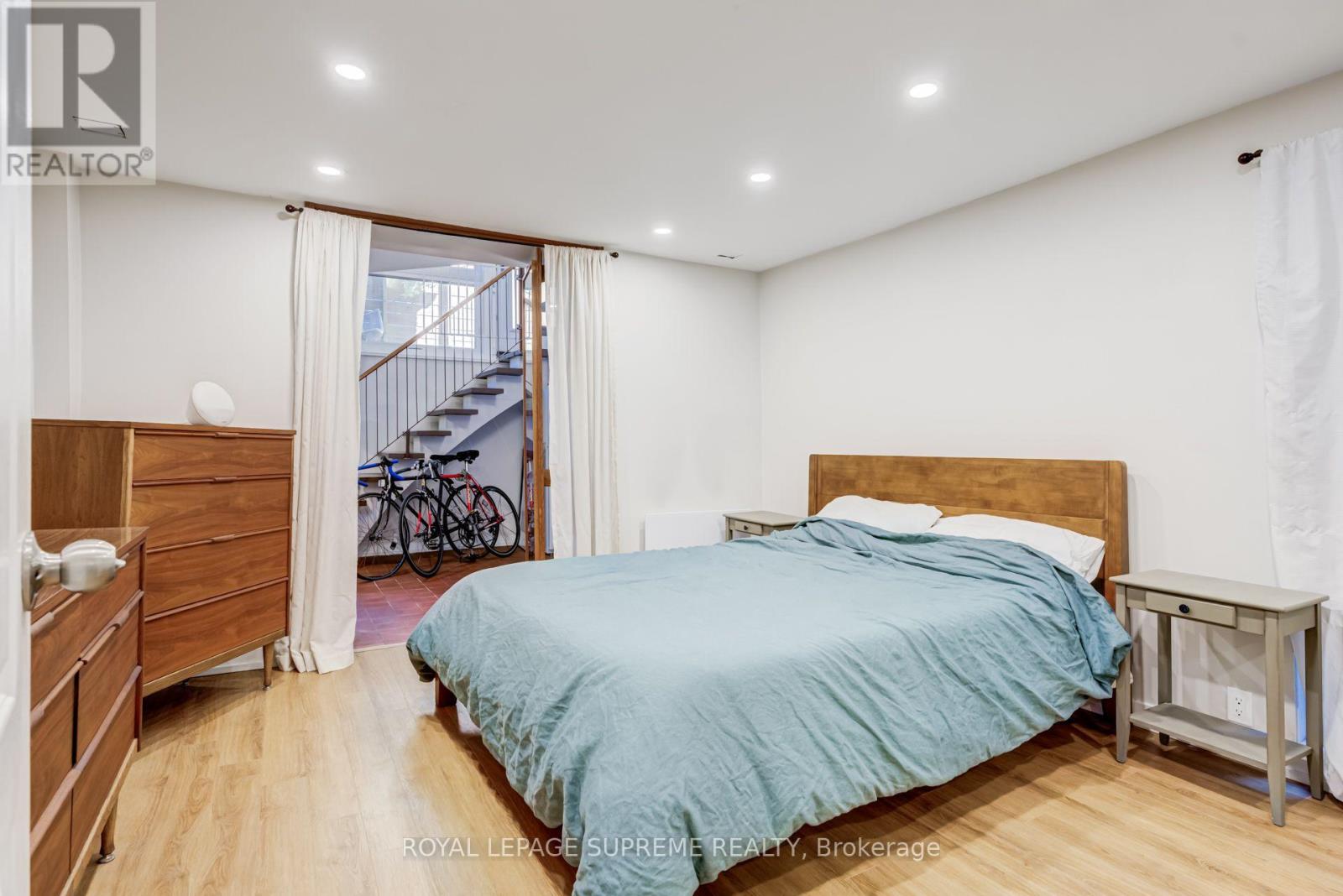 767 Euclid Avenue Property Photo 14