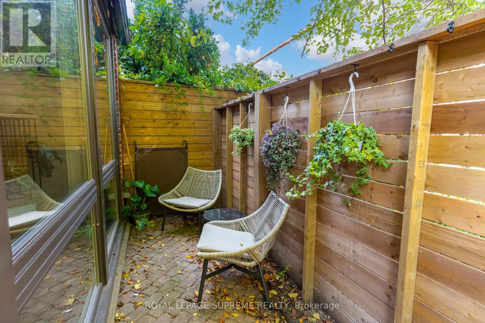 767 Euclid Avenue Property Photo 16