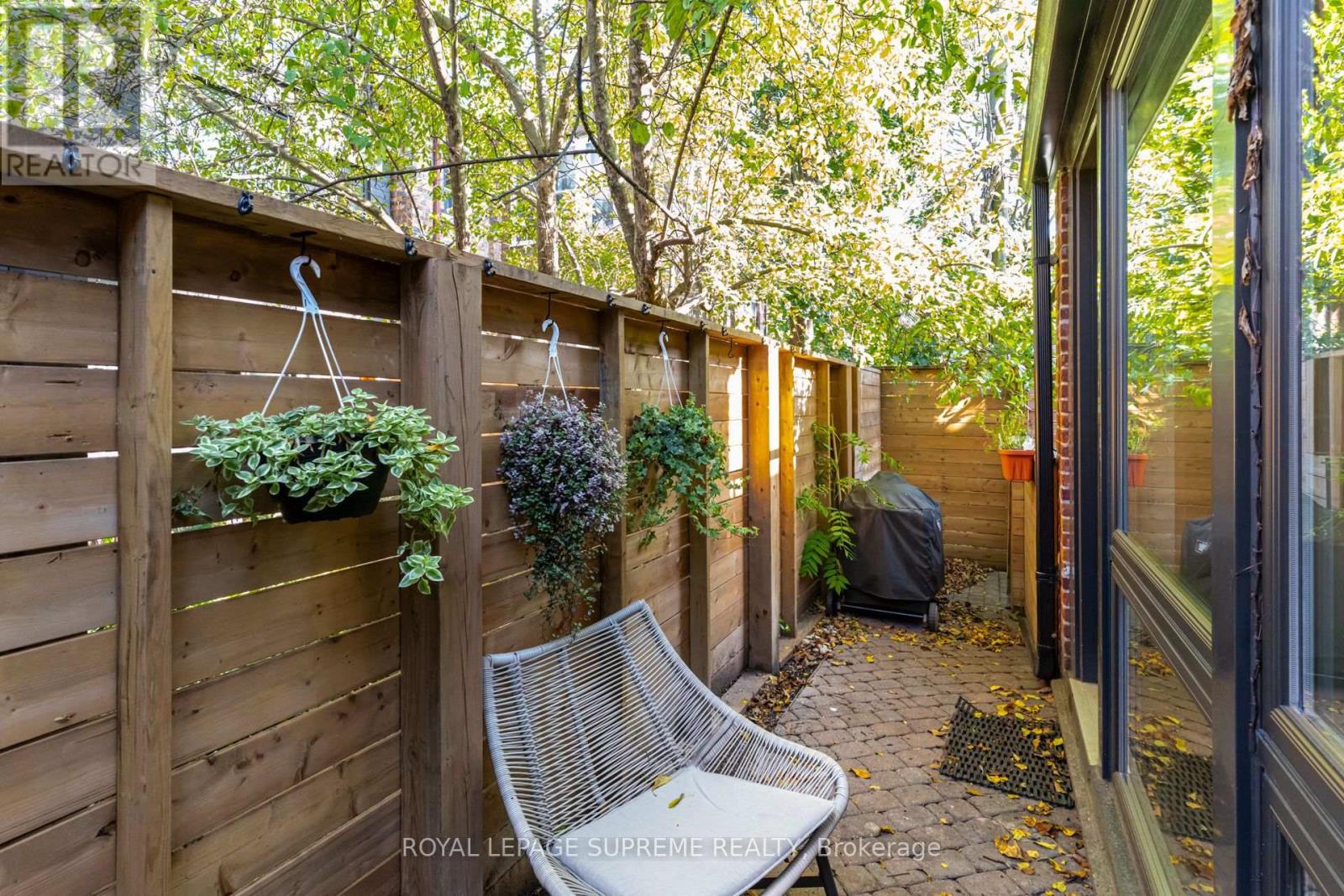 767 Euclid Avenue Property Photo 17
