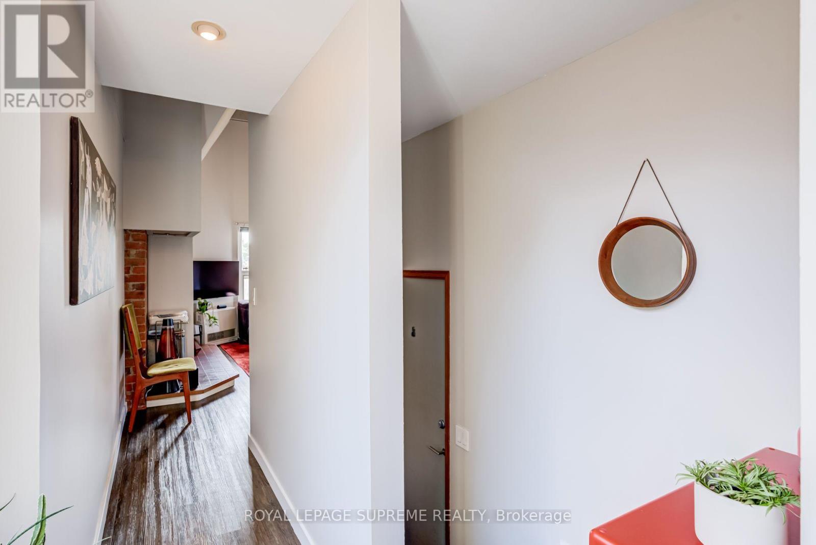 767 Euclid Avenue Property Photo 28