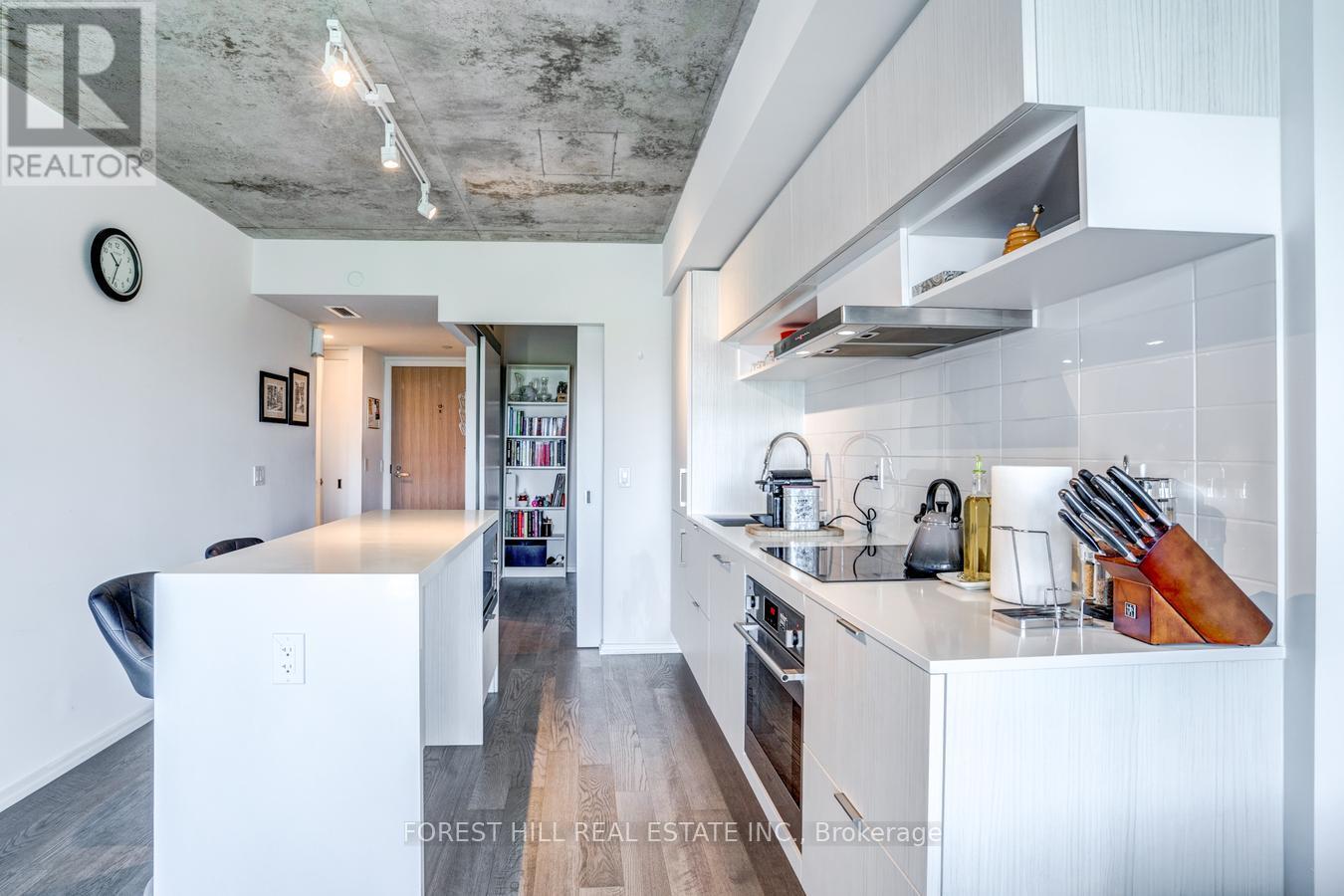 736 - 8 Hillsdale Avenue Property Photo 13