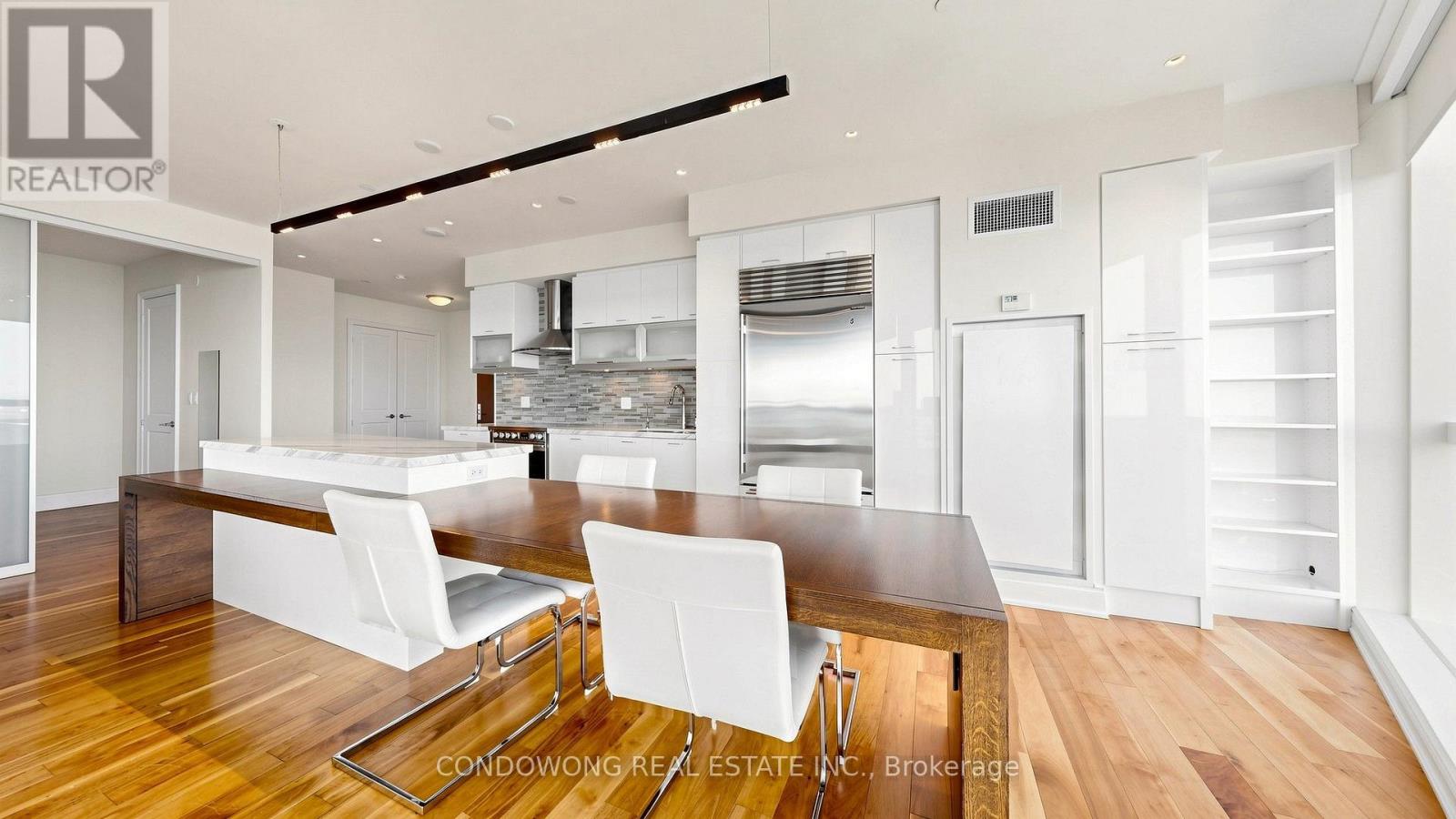 7507 - 388 Yonge Street Property Photo 10
