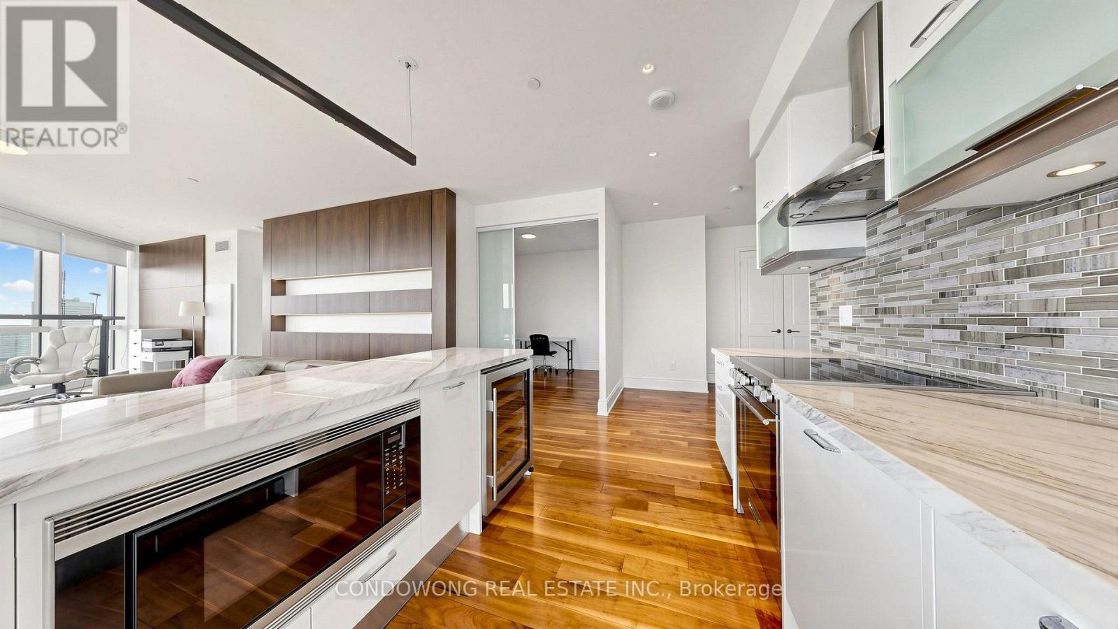 7507 - 388 Yonge Street Property Photo 15
