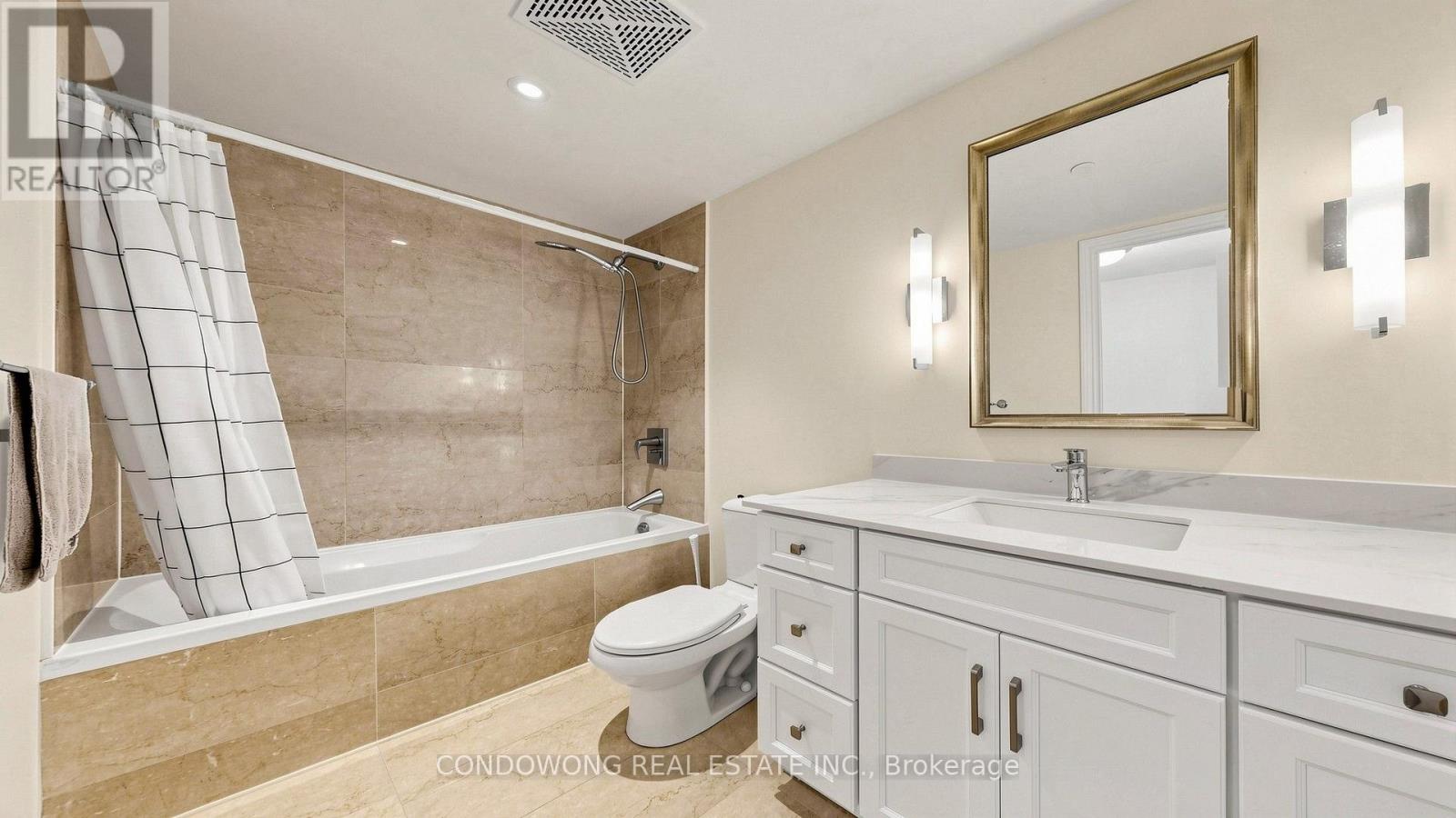 7507 - 388 Yonge Street Property Photo 25