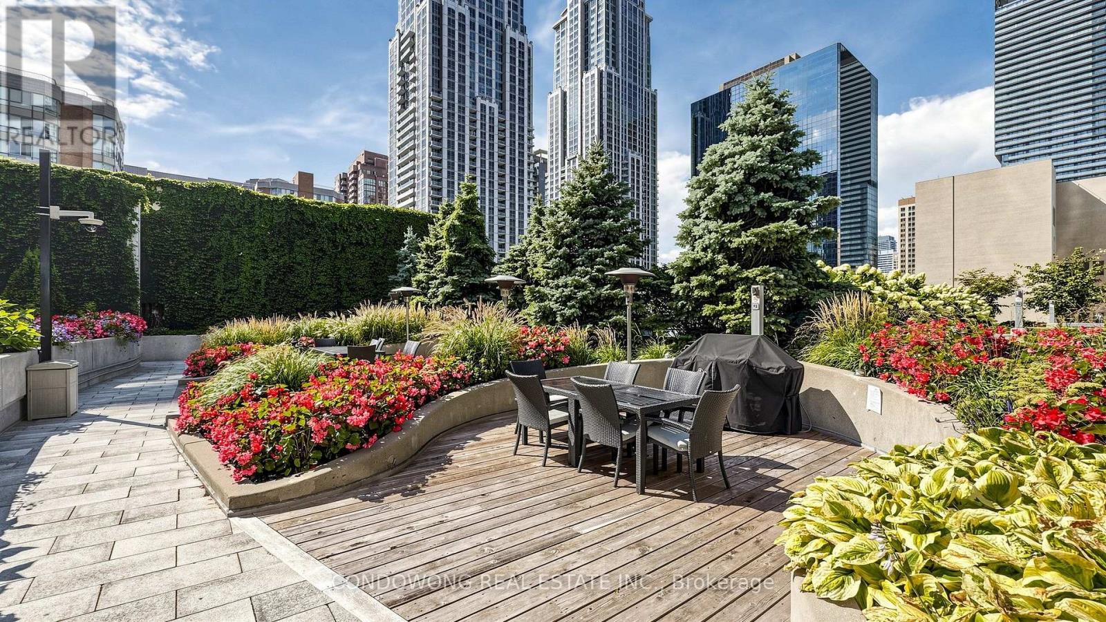 7507 - 388 Yonge Street Property Photo 38