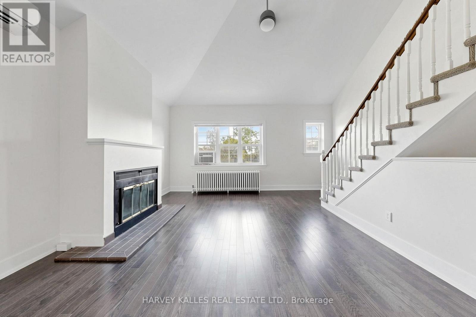 2 - 1170 AVENUE ROAD