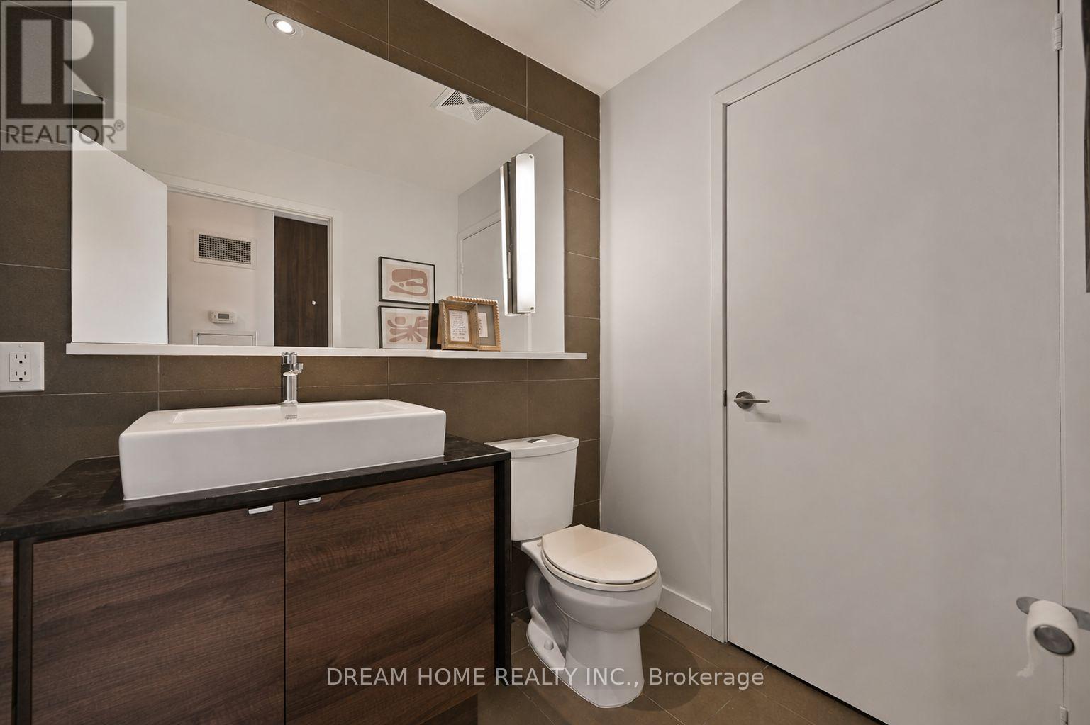 2608 - 121 Mcmahon Drive Property Photo 29