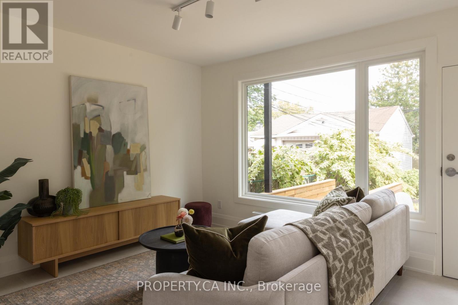 197 Roxton Road Property Photo 11