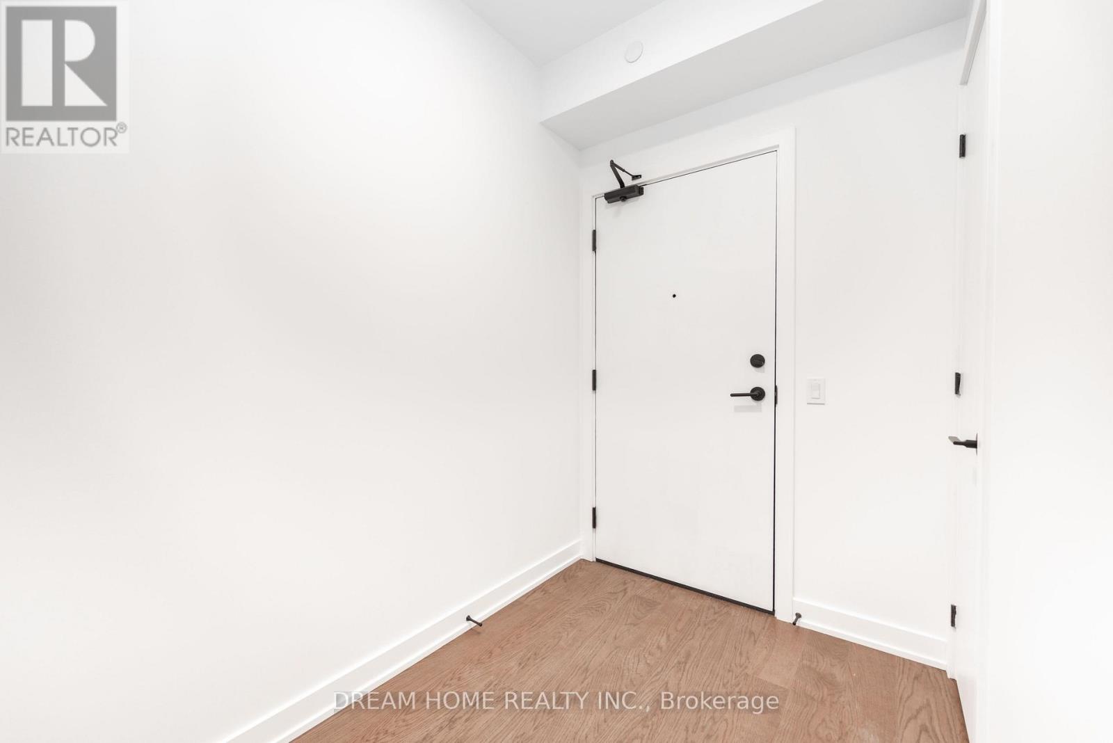 2002 - 91 Montclair Avenue Property Photo 3