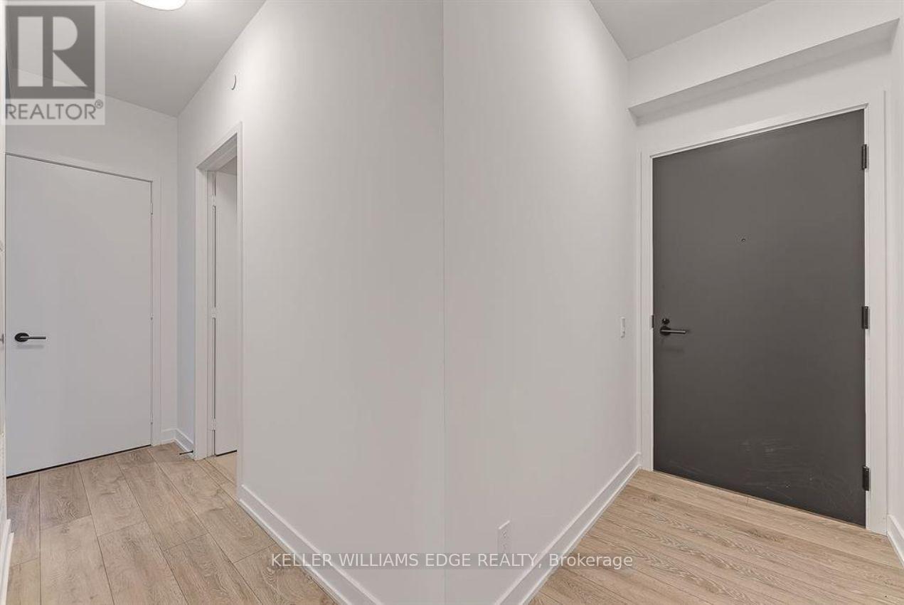 701 - 108 Peter Street Property Photo 4