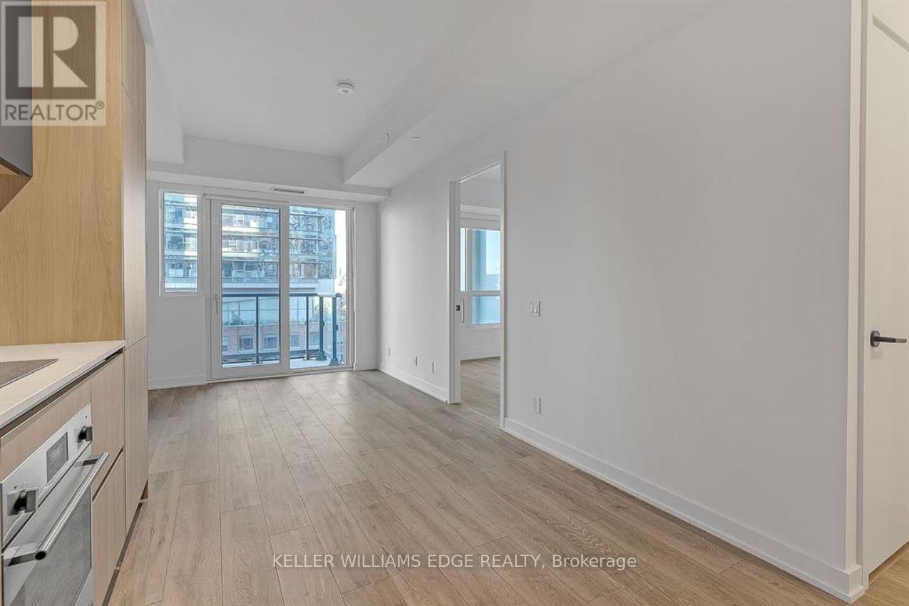 701 - 108 Peter Street Property Photo 7