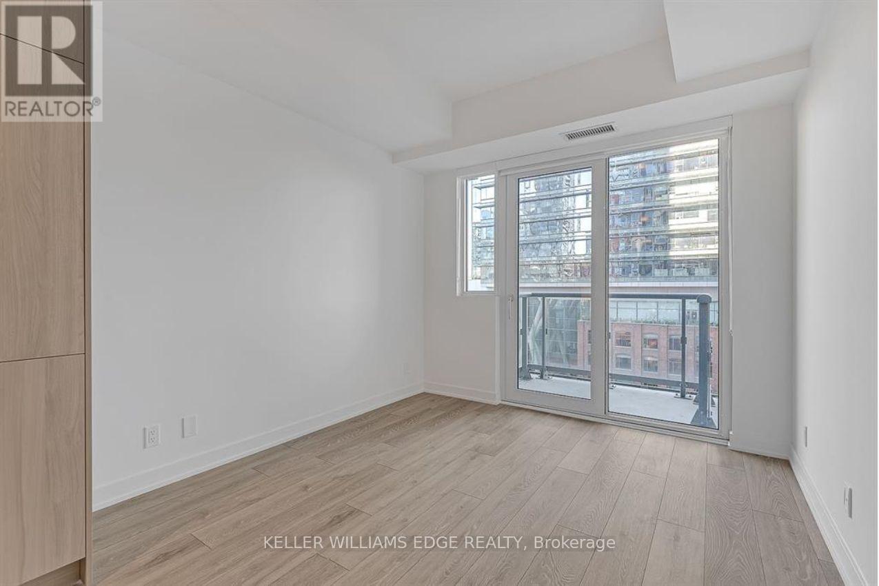 701 - 108 Peter Street Property Photo 8