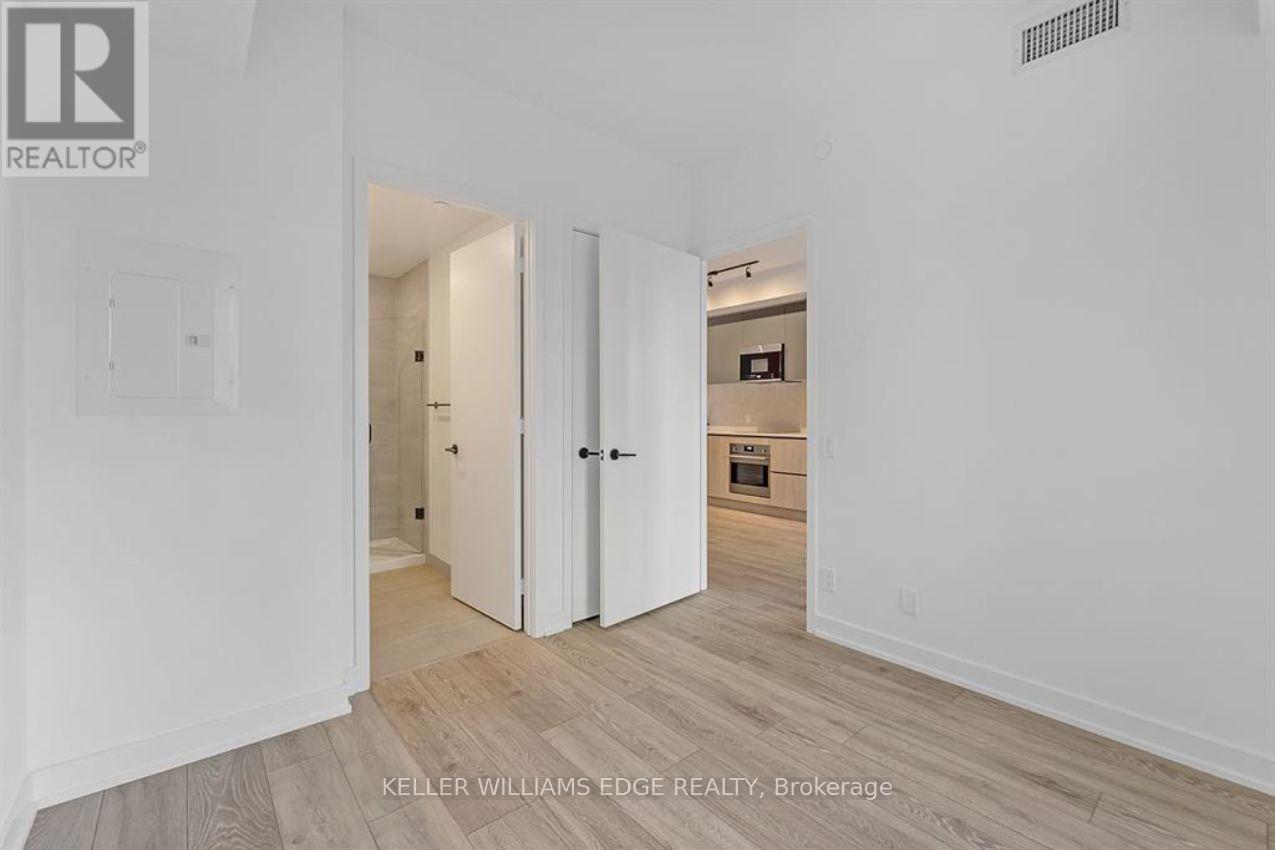 701 - 108 Peter Street Property Photo 17