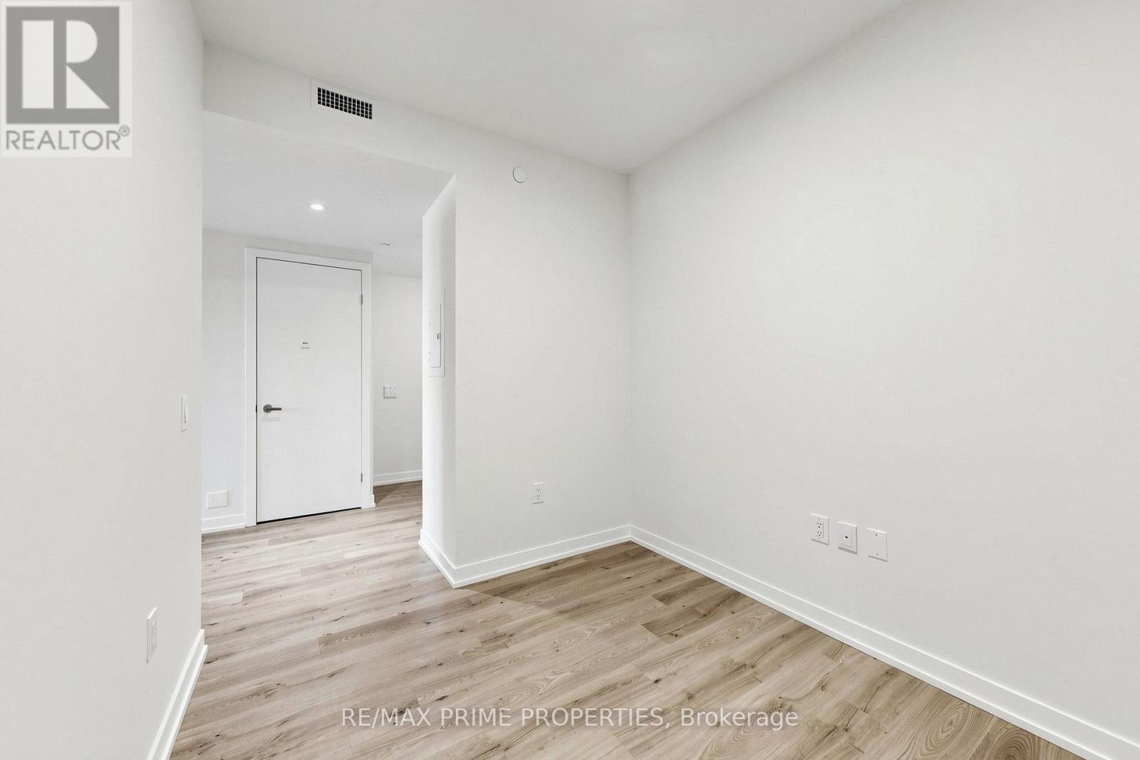 4302 - 138 Downes Street Property Photo 9