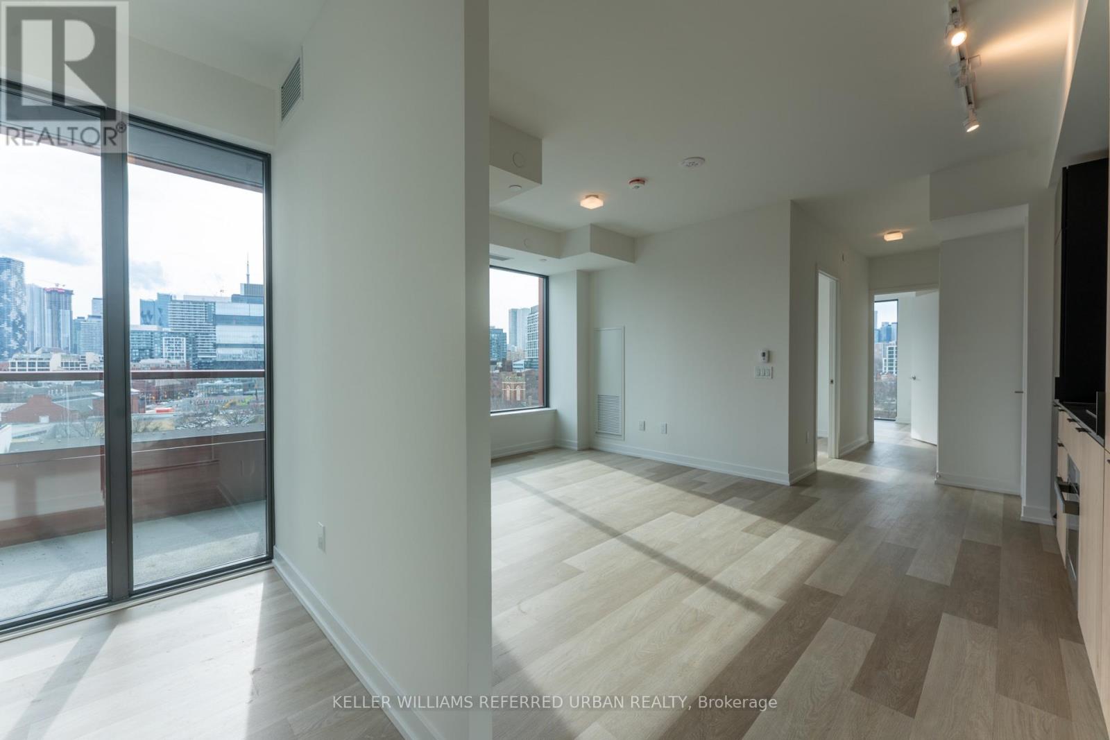 822 - 28 Eastern Avenue Property Photo 1