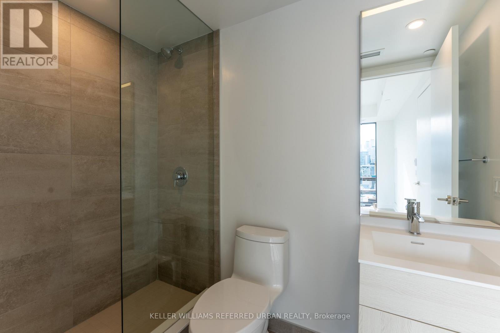 822 - 28 Eastern Avenue Property Photo 15