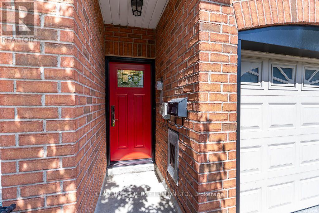 28 Rumi Crescent Property Photo 4