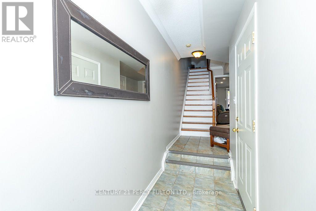 28 Rumi Crescent Property Photo 6