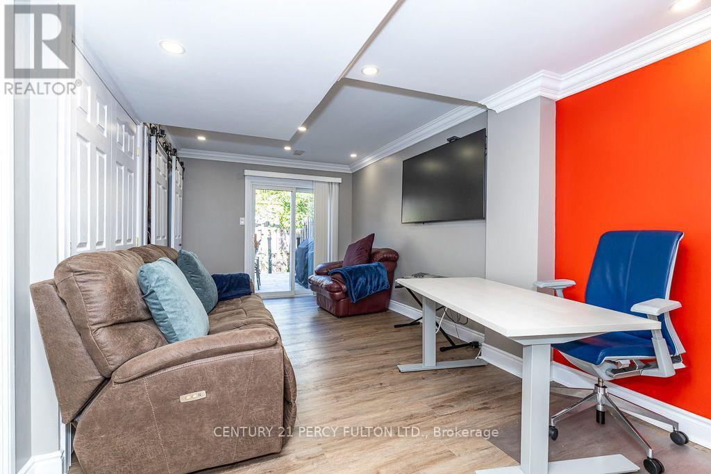 28 Rumi Crescent Property Photo 7