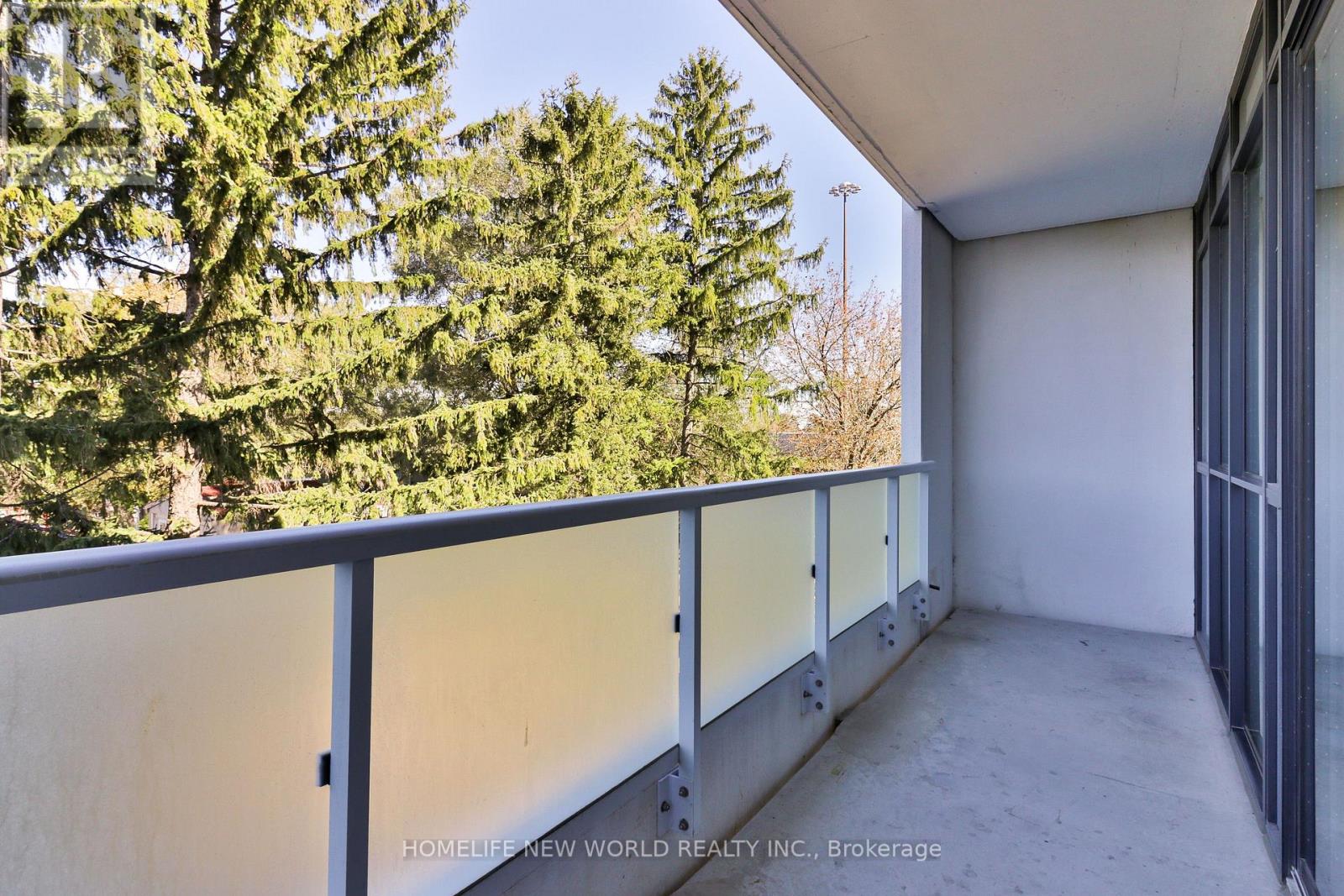 215 - 188 Fairview Mall Drive Property Photo 17