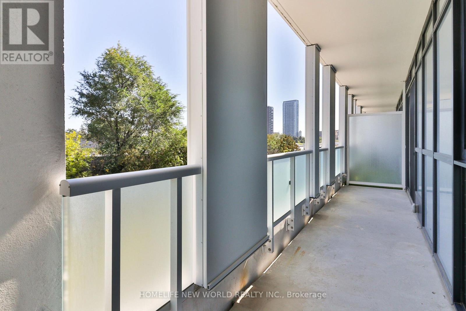 215 - 188 Fairview Mall Drive Property Photo 18