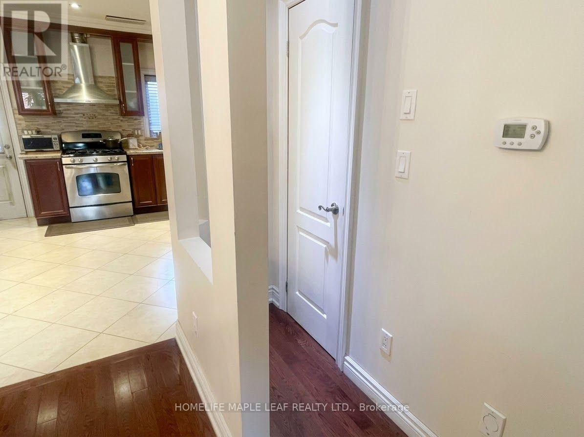 600 Oakwood Avenue Property Photo 9