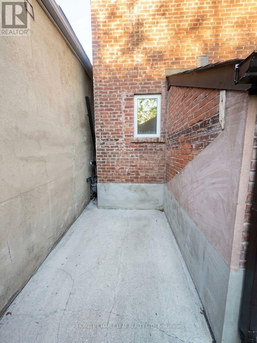 600 Oakwood Avenue Property Photo 35