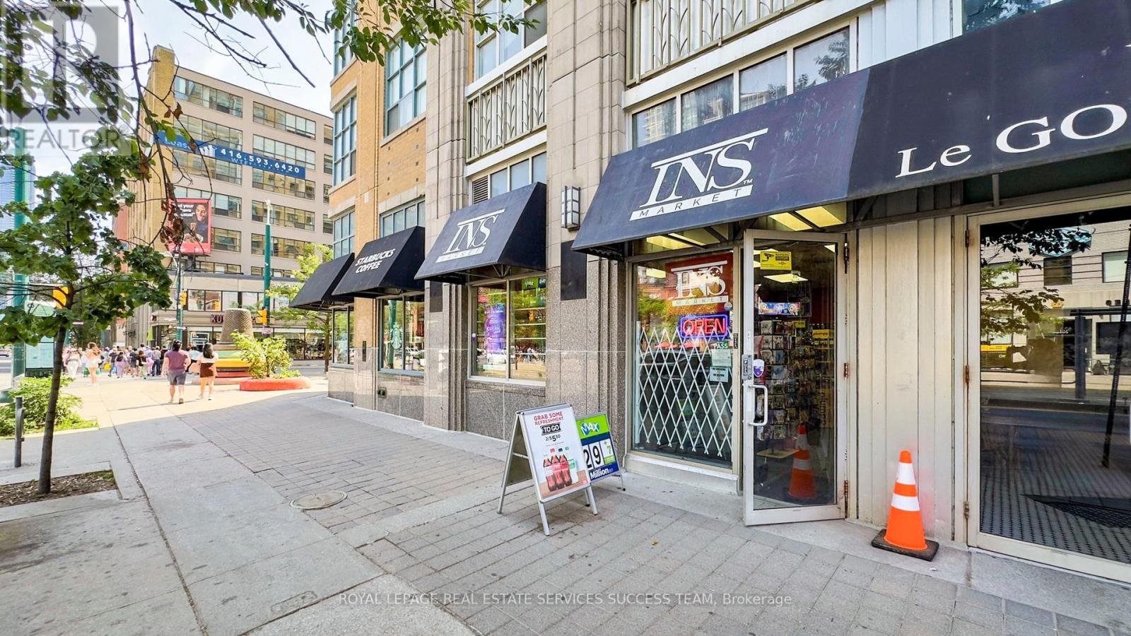 3 - 148 Spadina Avenue Property Photo 3